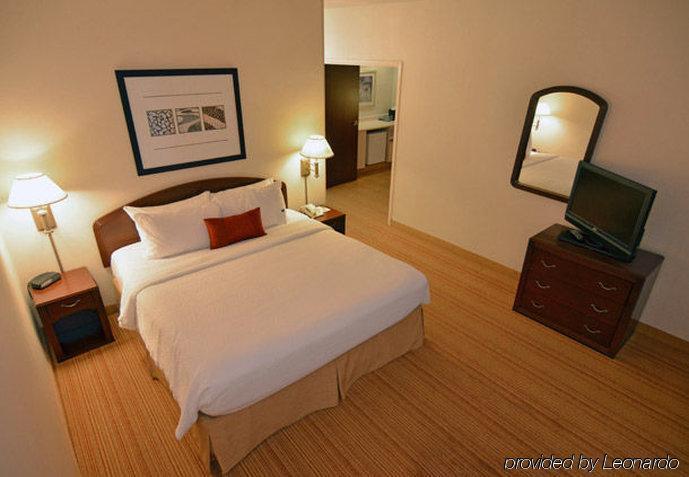 Courtyard Kansas City East/Blue Springs Ngoại thất bức ảnh